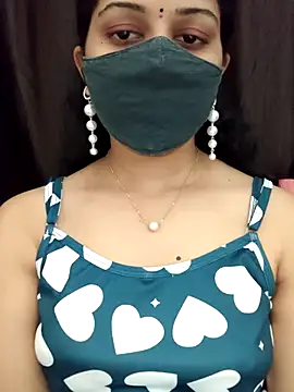 Snapshot of Angleannie chatting on August 1, 4:39 pm Angleannie online show from August 1, 4:39 pm