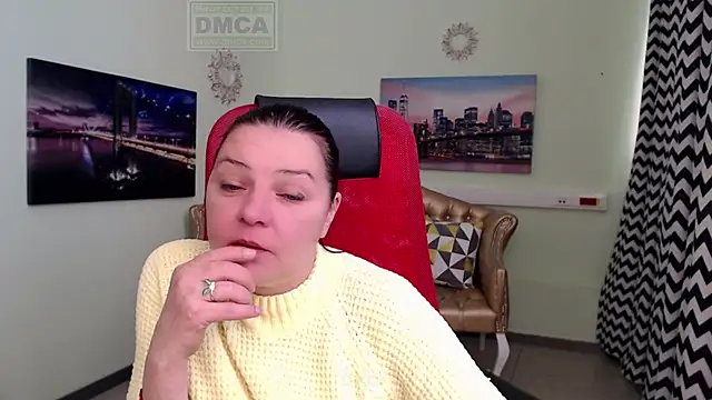 Snapshot of Lily_flower7 chatting on April 29, 4:49 am Lily flower7 online show from April 29, 4:49 am