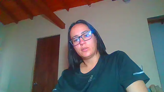 brittanycheeks online show from April 18, 8:53 pm