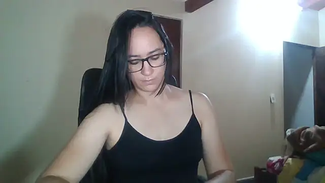 Snapshot of brittanycheeks chatting on April 22, 2:25 am brittanycheeks online show from April 22, 2:25 am
