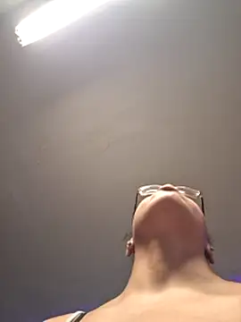 Snapshot of samone9 chatting on March 2, 7:12 pm samone9 online show from March 2, 7:12 pm