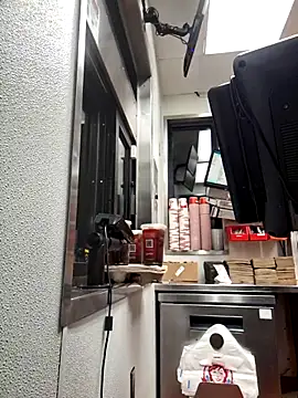 Snapshot of samone9 chatting on March 17, 1:46 am samone9 online show from March 17, 1:46 am