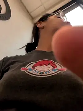 samone9 online show from March 18, 3:15 pm