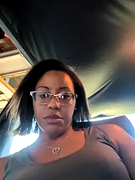 samone9 online show from May 3, 3:40 pm