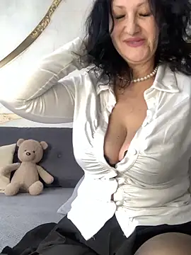 Katie-n online show from February 5, 7:13 am