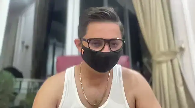 Snapshot of slavekinky001 chatting on February 26, 6:54 pm slavekinky001 online show from February 26, 6:54 pm