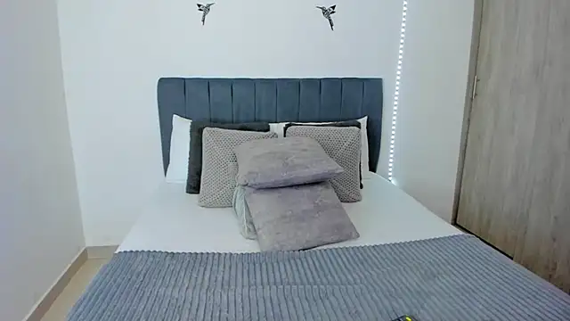 im sarah34 online show from February 22, 4:02 am