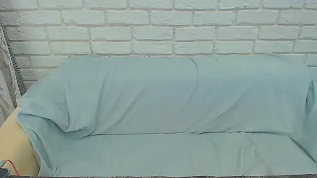 Snapshot of Crazyy_girl_ chatting on December 23, 1:24 pm Crazyy girl  online show from December 23, 1:24 pm