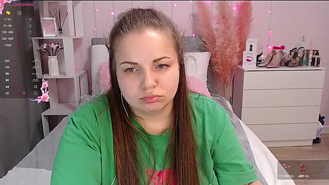 Snapshot of Crazyy_girl_ chatting on March 18, 4:15 pm Crazyy girl  online show from March 18, 4:15 pm