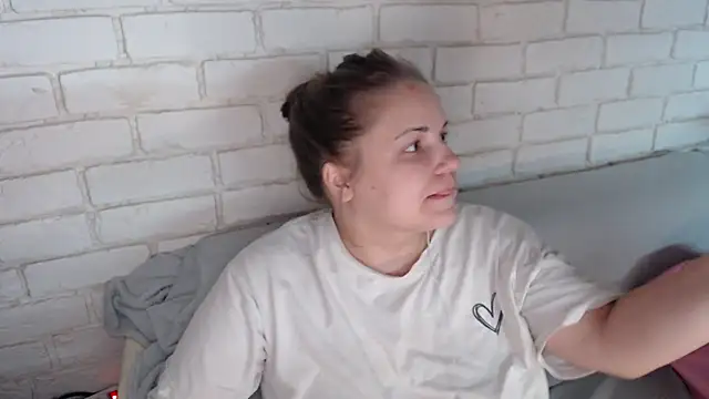 Snapshot of Crazyy_girl_ chatting on October 9, 5:11 pm Crazyy girl  online show from October 9, 5:11 pm