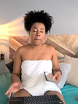 EmmilyBrant online show from January 18, 4:10 pm