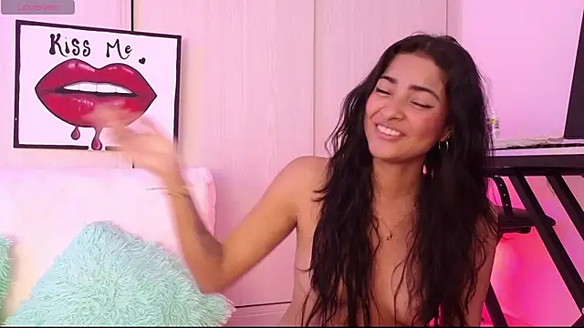 Snapshot of Yues050600 chatting on December 26, 3:16 am Yues050600 online show from December 26, 3:16 am