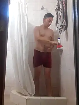 Snapshot of TuBandi2 chatting on February 15, 9:26 pm TuBandi2 online show from February 15, 9:26 pm