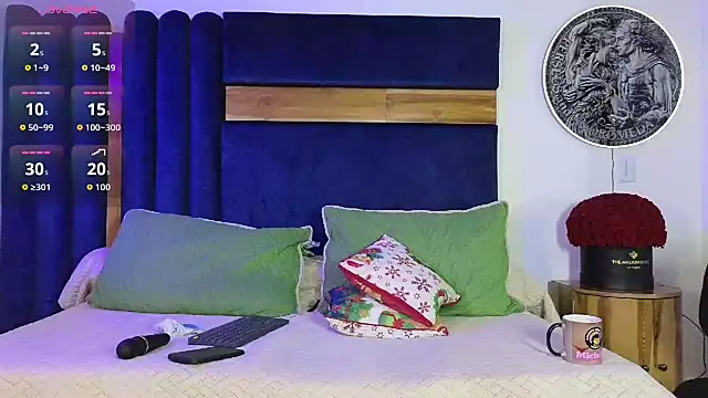 Snapshot of Andromeda-jade chatting on May 19, 3:24 am Andromeda-jade online show from May 19, 3:24 am