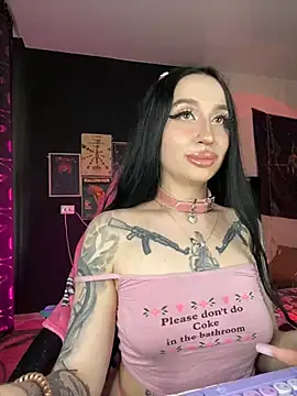 Snapshot of Molly__Moon chatting on February 21, 7:23 am Molly  Moon online show from February 21, 7:23 am