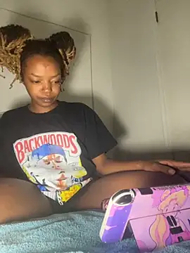 Snapshot of minimama69 chatting on September 10, 4:45 am minimama69 online show from September 10, 4:45 am