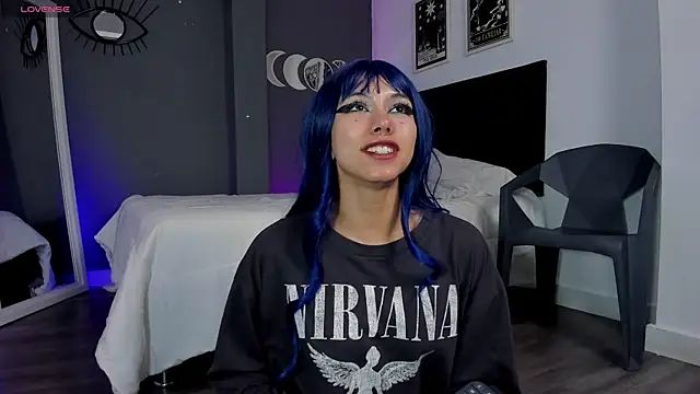 Snapshot of Raven_Witch_ chatting on March 2, 9:11 pm Raven Witch online show from March 2, 9:11 pm