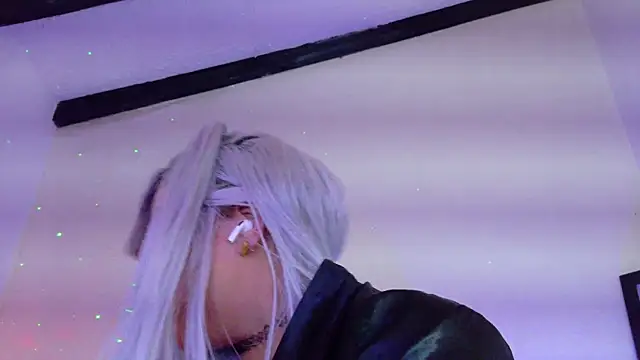 Snapshot of Cuckold_lover69 chatting on January 14, 9:35 am Cuckold lover69 online show from January 14, 9:35 am