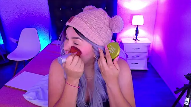 Snapshot of Cuckold_lover69 chatting on March 6, 3:24 am Cuckold lover69 online show from March 6, 3:24 am