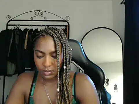 marisilva br online show from February 25, 9:02 pm