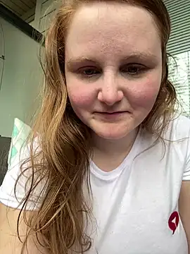 Snapshot of GingerSnap33 chatting on February 23, 8:00 pm GingerSnap33 online show from February 23, 8:00 pm