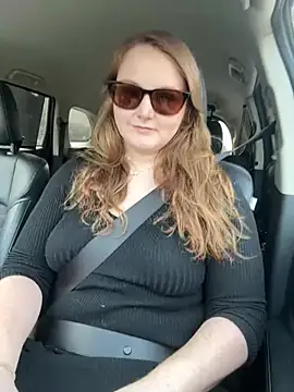 Snapshot of GingerSnap33 chatting on March 2, 5:14 pm GingerSnap33 online show from March 2, 5:14 pm