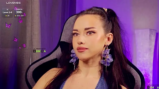 Snapshot of -CrazyAnna- chatting on May 18, 11:05 am -CrazyAnna- online show from May 18, 11:05 am