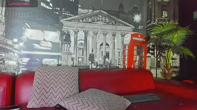 Snapshot of CloeRodriguez chatting on July 9, 9:08 pm CloeRodriguez online show from July 9, 9:08 pm
