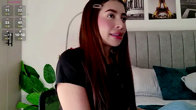 caralella online show from April 6, 8:10 pm