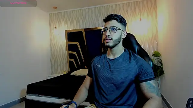 Liam Kleiin online show from March 27, 11:32 am