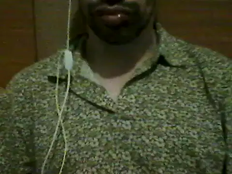 Snapshot of Paulo_lO chatting on February 18, 1:00 pm Paulo lO online show from February 18, 1:00 pm