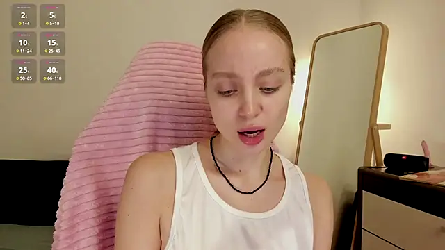 Snapshot of _LISA_BABYMETAL_ chatting on December 8, 12:19 pm  LISA BABYMETAL  online show from December 8, 12:19 pm