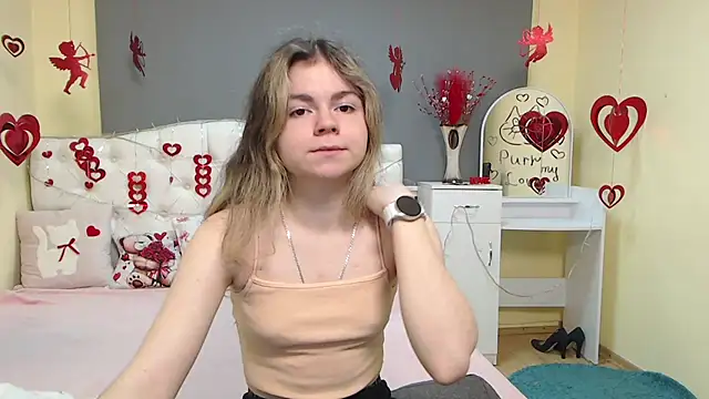 TinaRedly online show from February 9, 12:31 pm