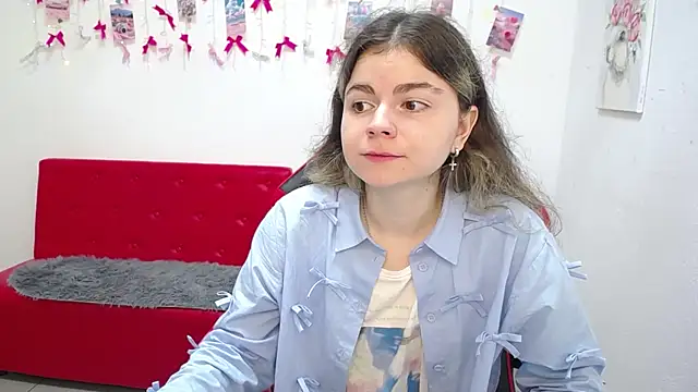 Snapshot of TinaRedly chatting on May 23, 5:50 pm TinaRedly online show from May 23, 5:50 pm