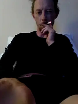 elmerfuddin87 online show from September 27, 3:44 am