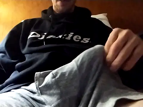 elmerfuddin87 online show from November 23, 10:31 pm