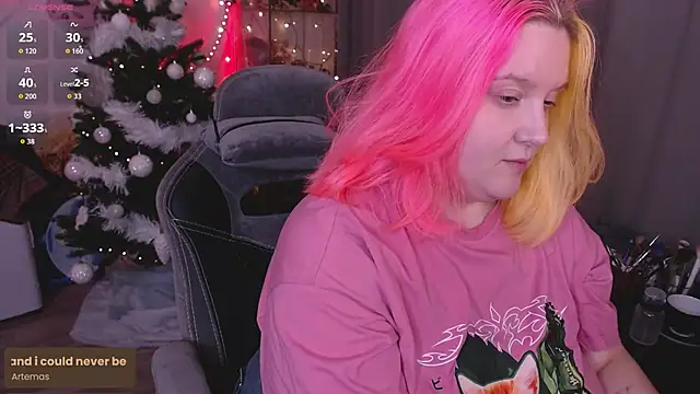 lissamuff online show from December 14, 2:33 pm