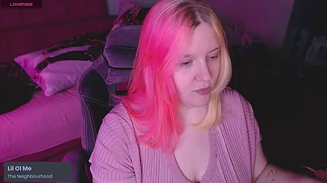 Snapshot of lissamuff chatting on May 24, 5:29 pm lissamuff online show from May 24, 5:29 pm
