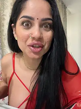 Snapshot of _adelle chatting on May 2, 10:42 am adelle online show from May 2, 10:42 am