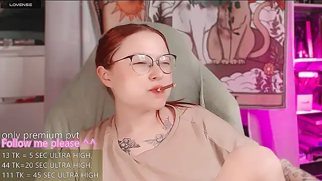 me  hanna online show from June 24, 1:59 am
