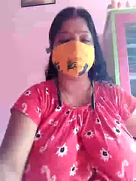 Snapshot of Kayra_34 chatting on February 1, 7:57 am Kayra 34 online show from February 1, 7:57 am