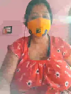 Snapshot of Kayra_34 chatting on February 4, 10:21 am Kayra 34 online show from February 4, 10:21 am