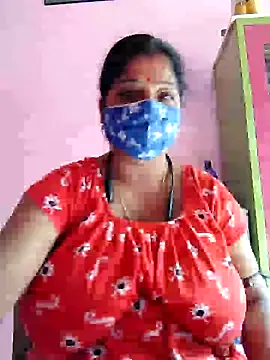 Snapshot of Kayra_34 chatting on February 6, 6:18 am Kayra 34 online show from February 6, 6:18 am