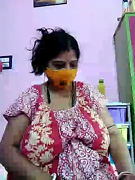 Snapshot of Kayra_34 chatting on February 8, 9:13 am Kayra 34 online show from February 8, 9:13 am