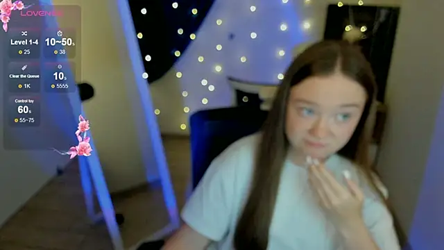 Snapshot of Florence_meow chatting on June 23, 9:40 am Florence meow online show from June 23, 9:40 am