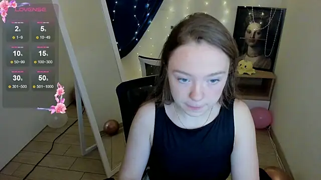 Snapshot of Florence_meow chatting on July 28, 6:31 am Florence meow online show from July 28, 6:31 am