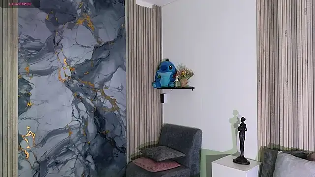 Snapshot of LissaWiild chatting on September 17, 8:21 pm LissaWiild online show from September 17, 8:21 pm