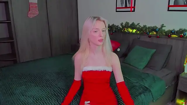 AleksaBlonde online show from December 15, 9:03 am