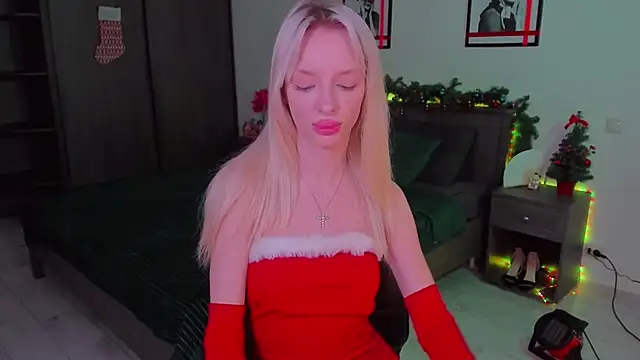 AleksaBlonde online show from December 16, 8:52 am