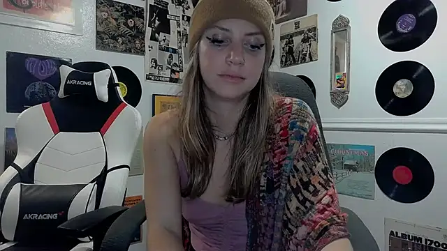 molly witha chance online show from January 19, 6:20 am